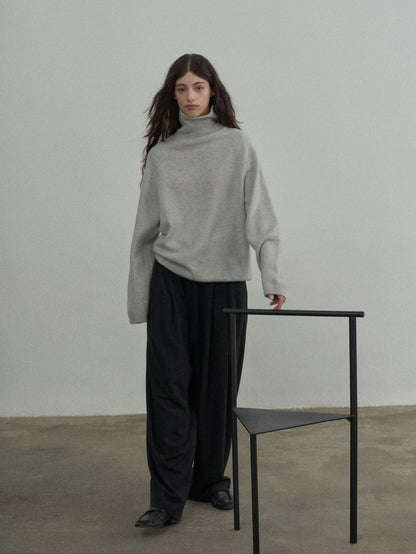 100% Lamb Wool Turtleneck Sweater