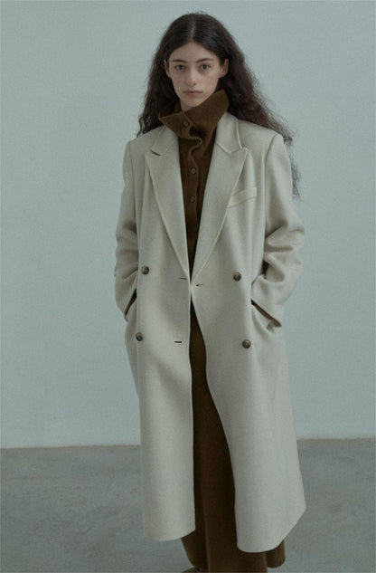 Handmade Lamb Wool Mía Overcoat