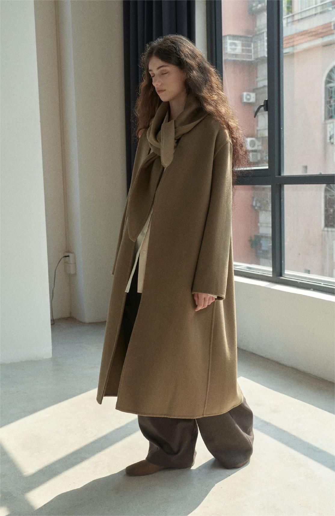 Handmade Lamb Wool María Overcoat