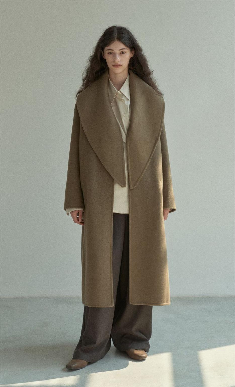 Handmade Lamb Wool María Overcoat